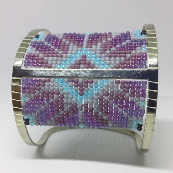 Handmade Ukrainian native pattern beaded bracelet - Picture 3 of 3